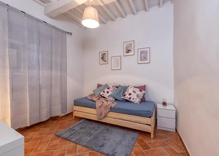 Tina's House 아파트 *