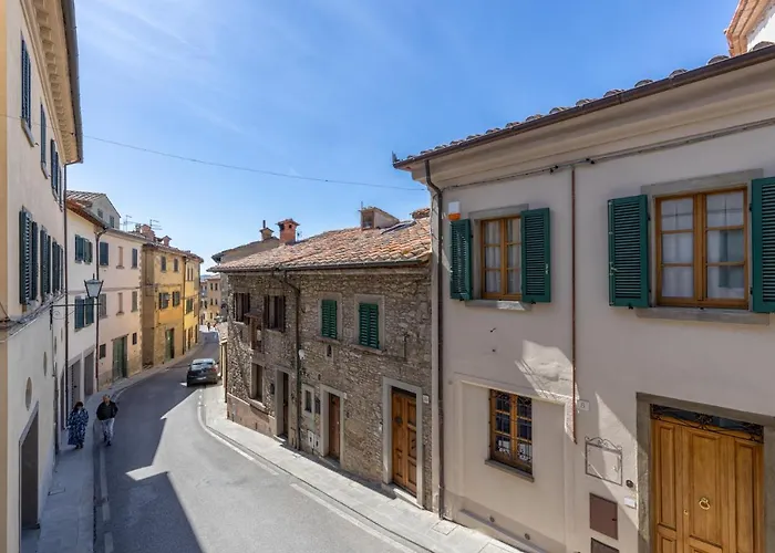 Apartment Tina's House